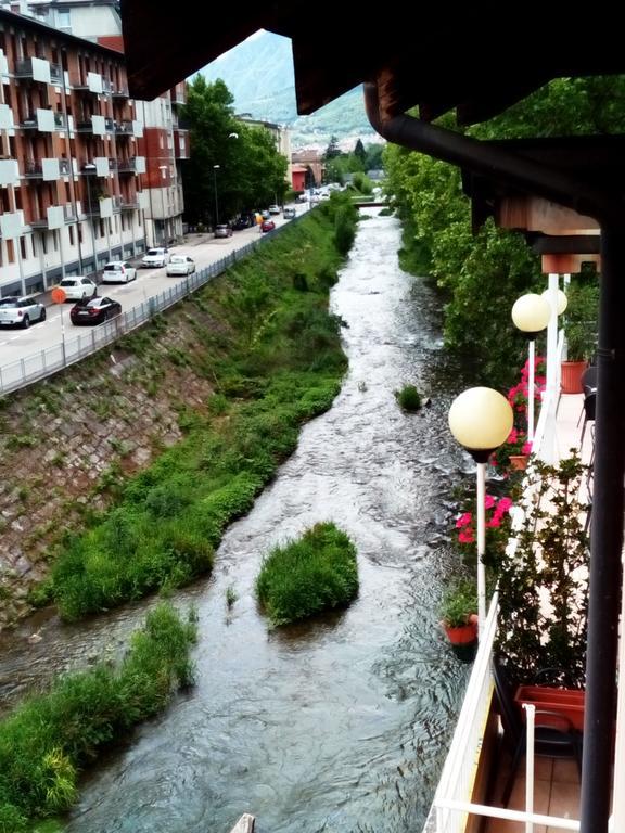 Alloggio Ponte Dei Cavalleggeri Trento Exterior photo