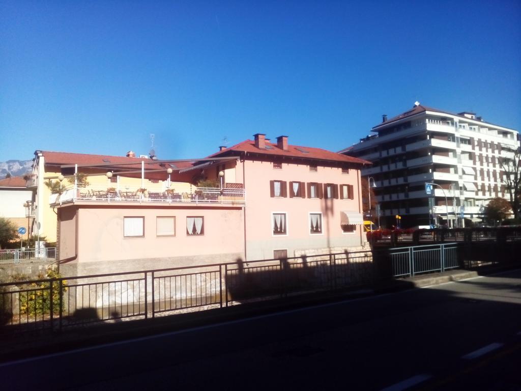 Alloggio Ponte Dei Cavalleggeri Trento Exterior photo